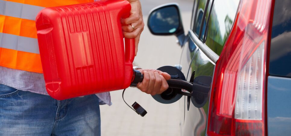 Zak Towing truck delivering emergency fuel to a stranded vehicle in Calgary